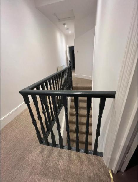 Two Bedroom Apartment In London Bagian luar foto
