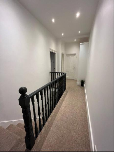 Two Bedroom Apartment In London Bagian luar foto